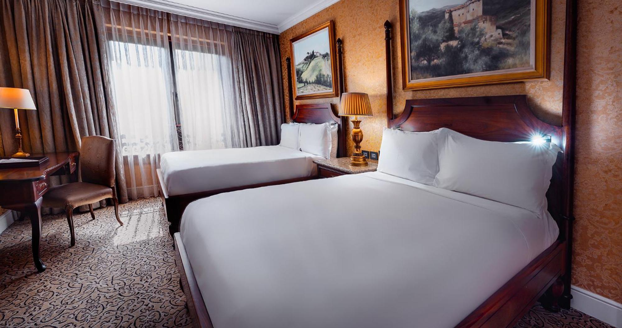 Palazzo Hotel Fourways Екстер'єр фото A room at the hotel