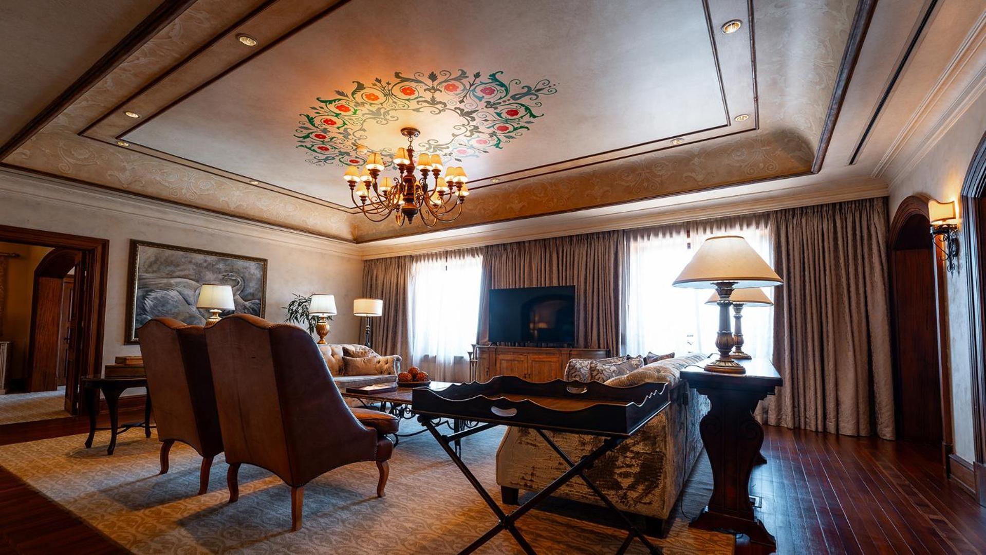 Palazzo Hotel Fourways Екстер'єр фото The living room of the presidential suite